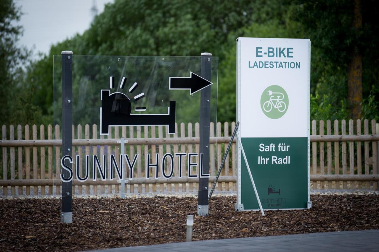 Sunny Hotel Штраубинг Экстерьер фото